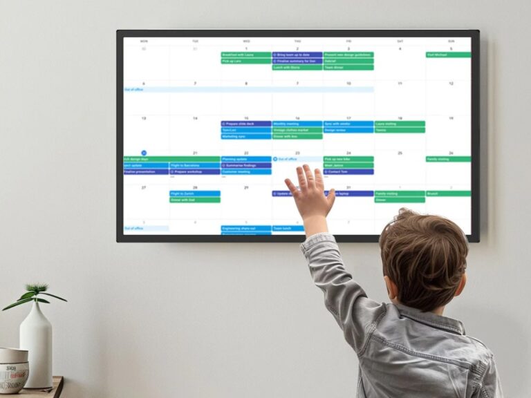 How to Choose the Perfect Digital Wall Calendar for Your Family